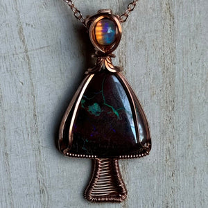 Boulder Opal x Ethiopian Opal Mushroom